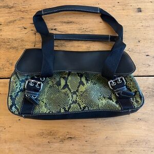 Y2K Nine West Black and Green Snake Print Shoulder Bag and Key Chain EUC